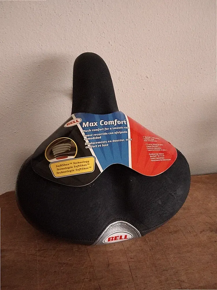 NEW Bell Max Comfort Bicycle Seat Comfort Form Bike Seat Black