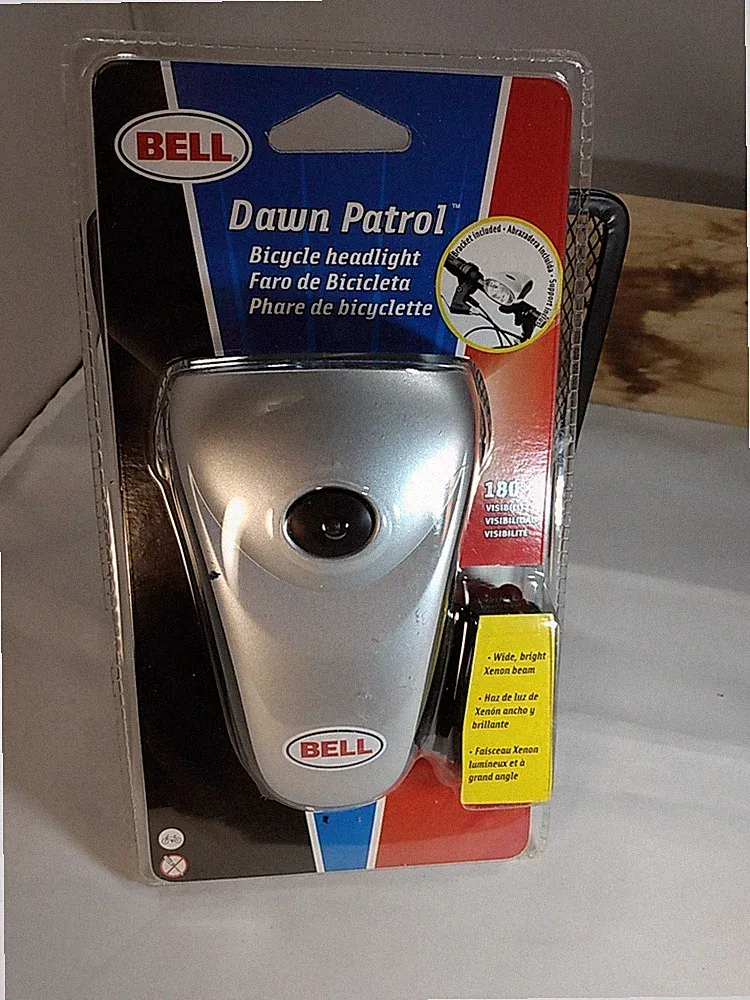 New Unopened Bell Bicycle Headlight Dawn Patrol~Bracket Included Water Resistant